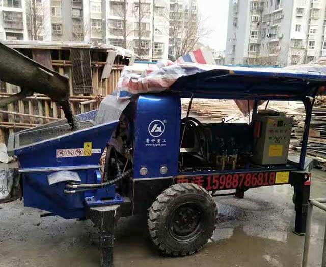 細石混凝土泵現(xiàn)場施工